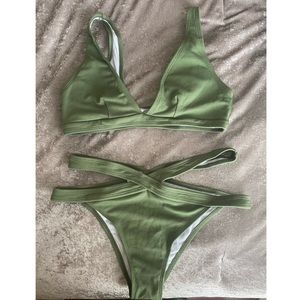 2 piece bathing suit/bikini